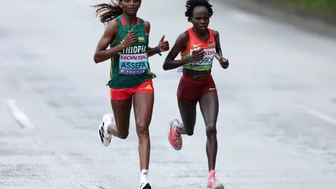 莱昂纳德与快船对决，邂逅终成遗憾